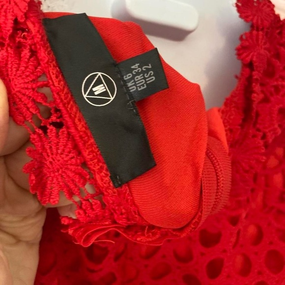 Elegant Red Crochet Dress with lace detailing by Missguided 2 - Picture 3 of 5